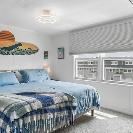 Perfect Wave-100 Steps To Beach Sleeps 4